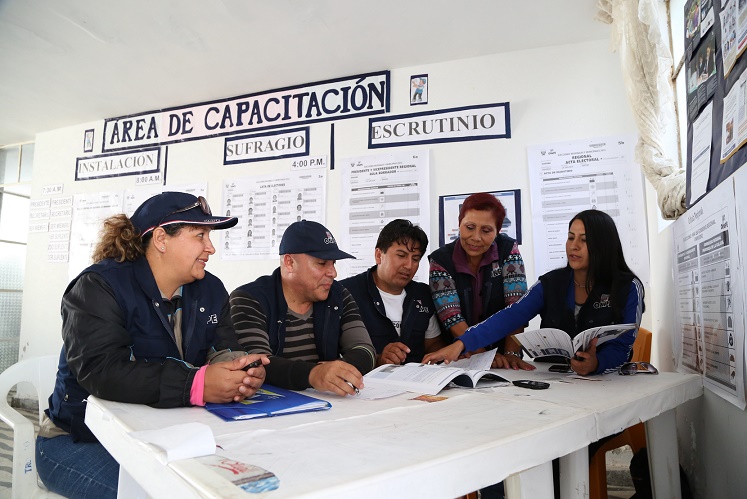 Onpe convoca  a más de 480 mil  miembros de mesa a recoger credenciales y capacitarse