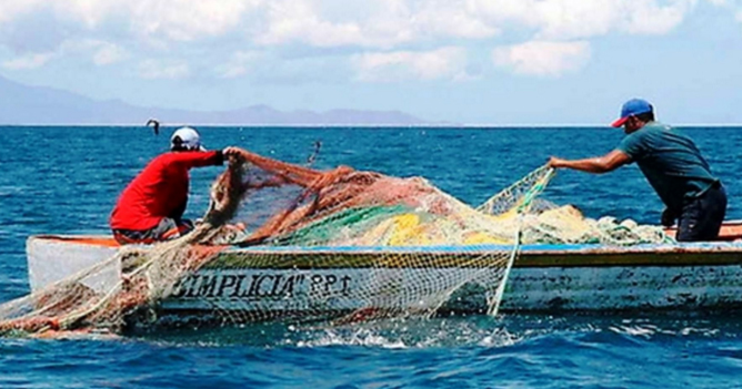Lambayeque: 4000 pescadores artesanales serán capacitados con fines ecológicos