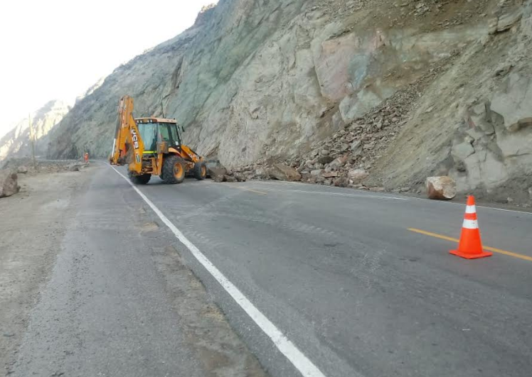 Inversión de más de S/ 3400 millones para pavimentar 1200 km de vías nacionales