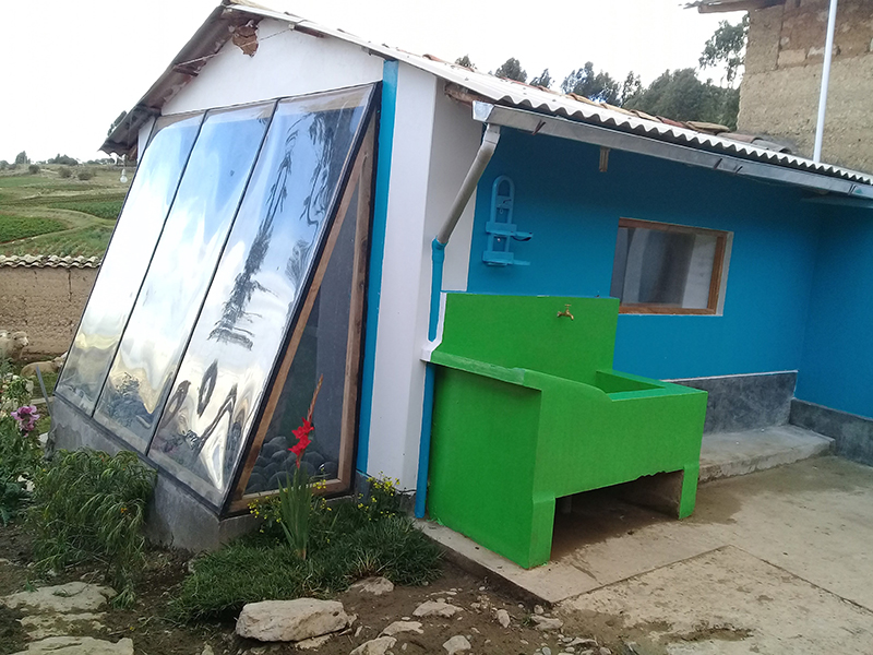 Más de 3 mil viviendas térmicas están listas para enfrentar heladas en zonas altoandinas