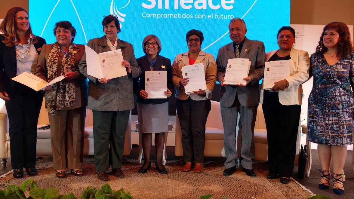 Entidad certificadora “Conocer” de México avala como evaluadores a miembros del Sineace