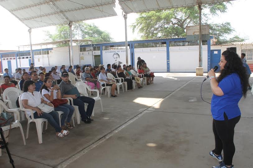 Maestros de colegios de La Victoria reciben charlas  sobre salud mental