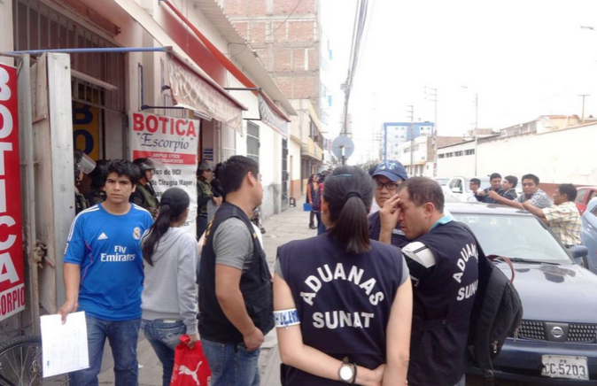 Incautan medicamentos falsificados de contrabando y cierran seis boticas en Chiclayo