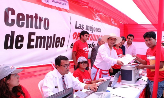 Ofertaron 3 mil vacantes de trabajo en Semana del Empleo en Chiclayo
