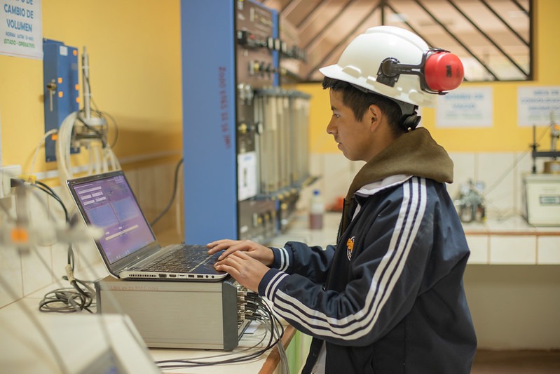 Las diez carreras técnicas mejor pagadas en el Perú 