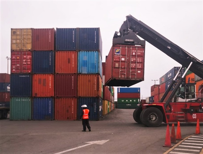 Confiep entregó nueva donación de 880 cilindros de oxígeno al Minsa 