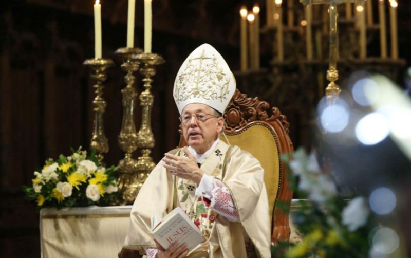 Cardenal Cipriani pide a candidatos no mirar al país como un "botín"