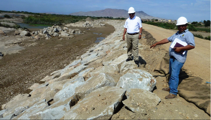 Más del 50 % de avance registran obras de defensas en Eten