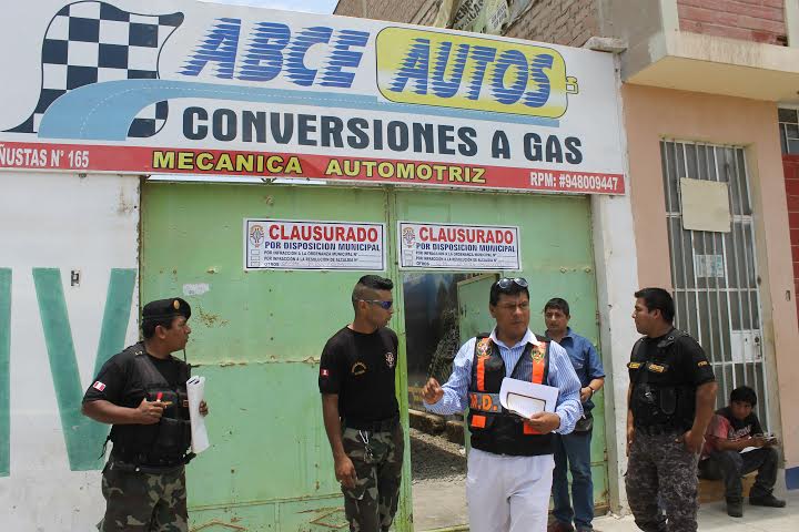 Clausuran local de ensamblaje por no contar con licencia de funcionamiento