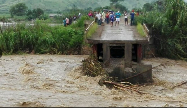 Colapsó puente Tablazos en Chongoyape