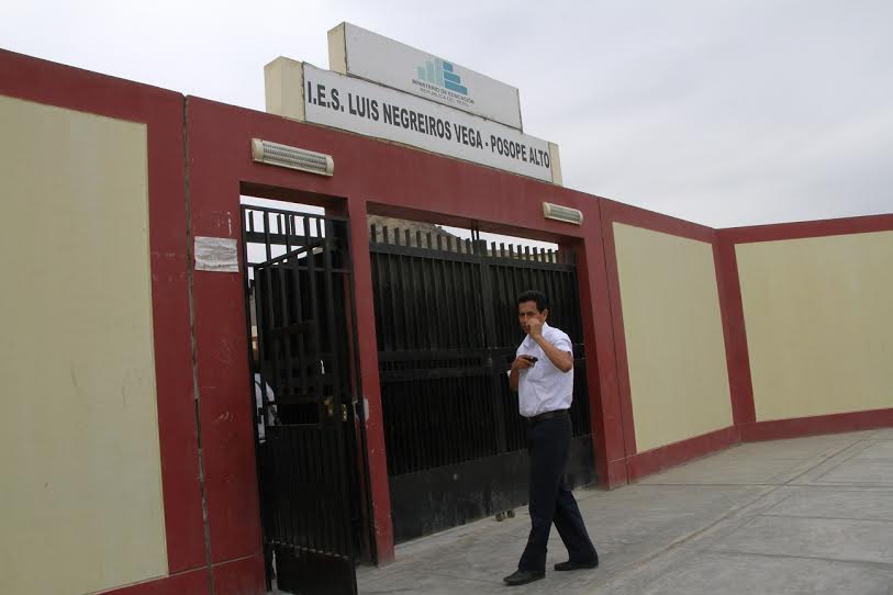  Roban equipos de cómputo en colegio de Pátapo