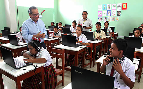 Empresa Tumán cancelará deuda de docentes y transferirá trece colegios al Estado