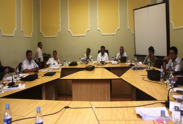 Comisión edil investigará intervención de regidor Lara Doig en retiro de paneles publicitarios