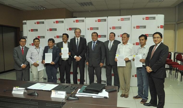 Lambayeque: alcalde de Reque firmó convenio con el Mininter para  reforzar la seguridad ciudadana 