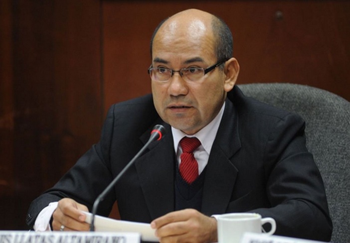 Ley de no reelección se aplica a las actuales autoridades municipales y regionales