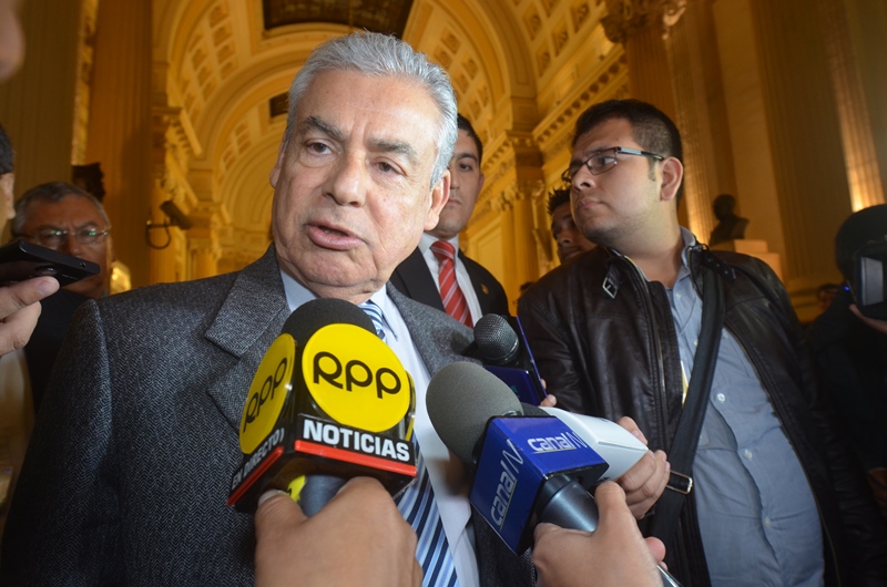 Congresista Villanueva: “Kuczynski tiene los oídos cerrados”