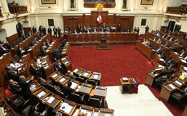 Proponen que se prohíba a partidos ofrecer regalos en campaña electoral