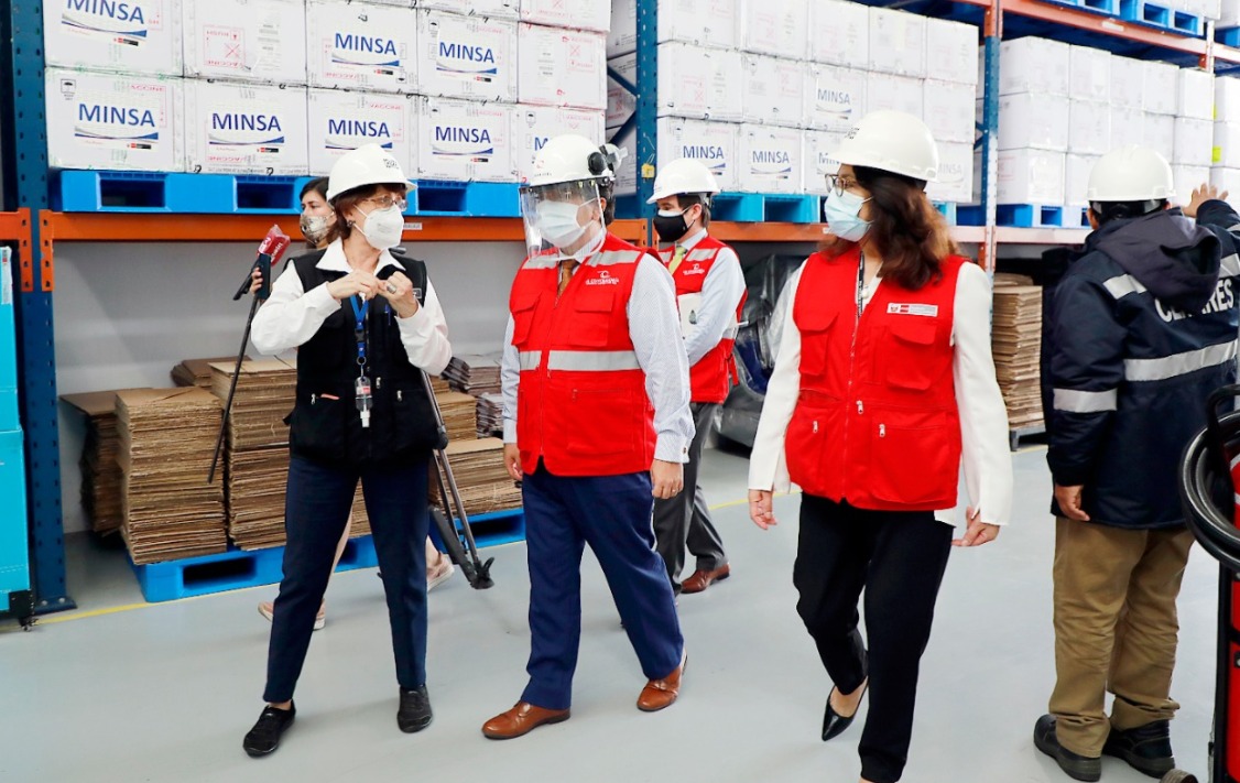 Contraloría inspeccionó inicio de distribución de vacunas contra el covid-19 