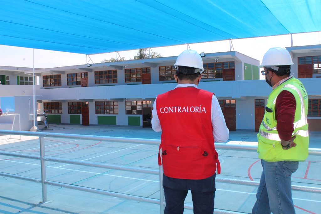 Contraloría supervisa más de 6000 colegios públicos antes del inicio de clases presenciales o semipresenciales