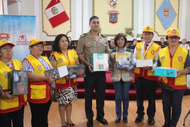  Chiclayo: fortalecen seguridad ciudadana con donación de equipos a Juntas Vecinales