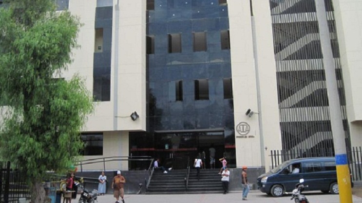 Detienen a notario involucrado en falsificación con exalcalde Roberto Torres