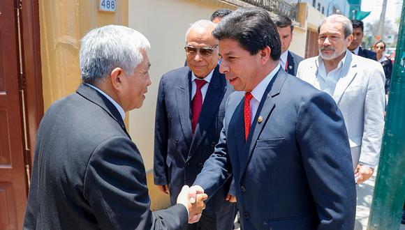 Pedro Castillo y miembros del Gabinete Ministerial se reunieron con la Conferencia Episcopal 
