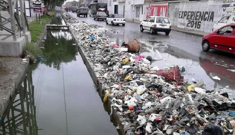 Desborde de acequia Cois inundó por lo menos 200 casas en Chiclayo