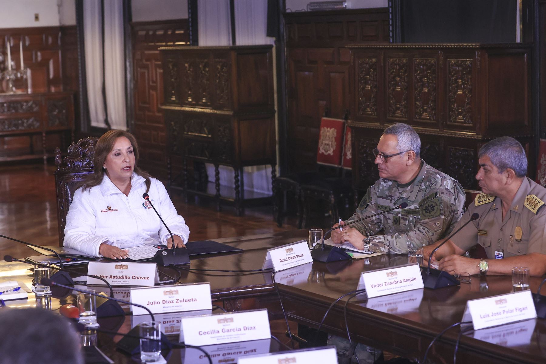 Presidenta: se tomarán acciones contra comisarios que no reciban denuncias de extorsión        