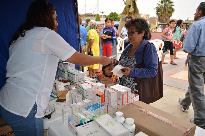Llevan ayuda a pobladores del distrito José Leonardo Ortíz
