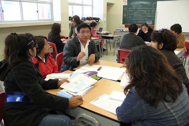 Segunda fase de vacunación incluirá a 600,000 personas del sector Educación