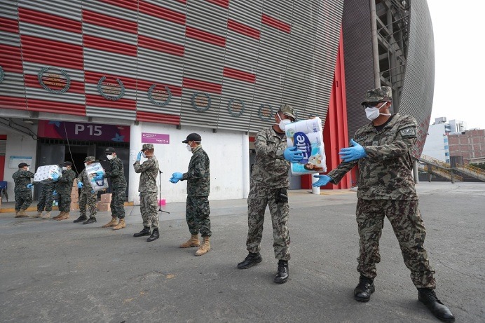 Selección Peruana de Fútbol donó artículos de protección contra el COVID-19 a las FF. AA.