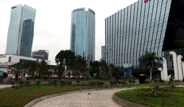 Economía peruana crecería 3 % en verano del 2025 impulsada por mayor consumo