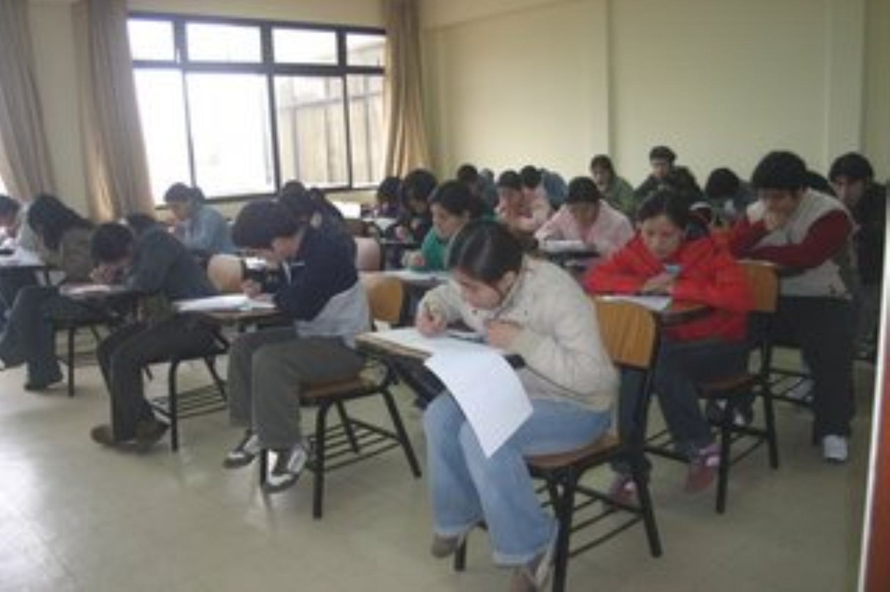 ¿Cómo ahorro para la educación futura de mis hijos y aseguro su bienestar?