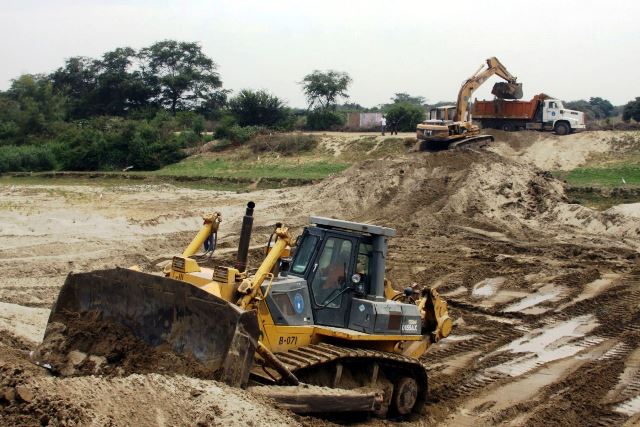 Para prevenir desastres por El Niño Minedu implementa medidas en 14 regiones del país