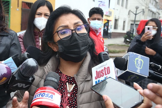 Declaran reo contumaz a congresista de Perú Libre, Katy Ugarte