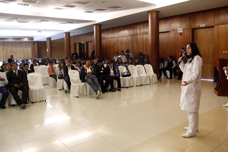 Estudiantes proponen alternativas para erradicar la pobreza en la región Lambayeque