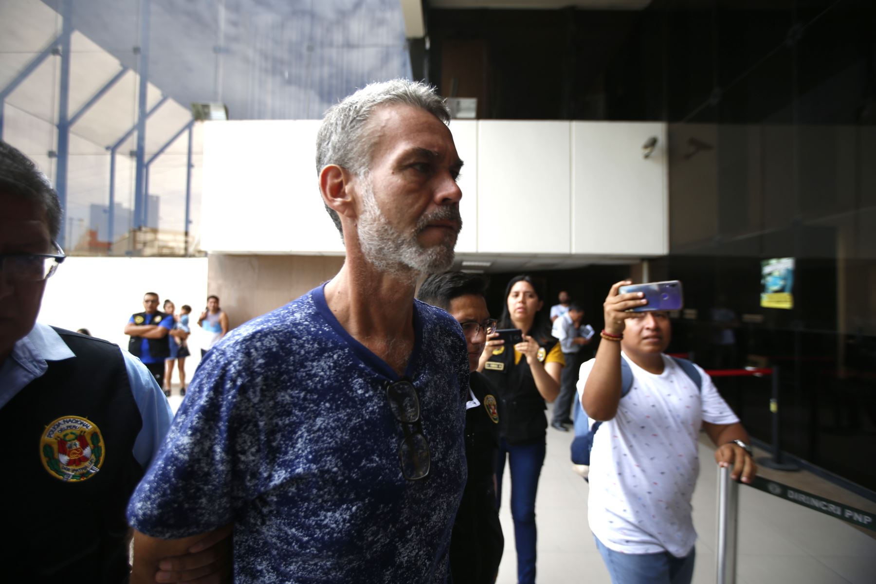 Presentan dos denuncias constitucionales contra exparlamentario Víctor Albrecht