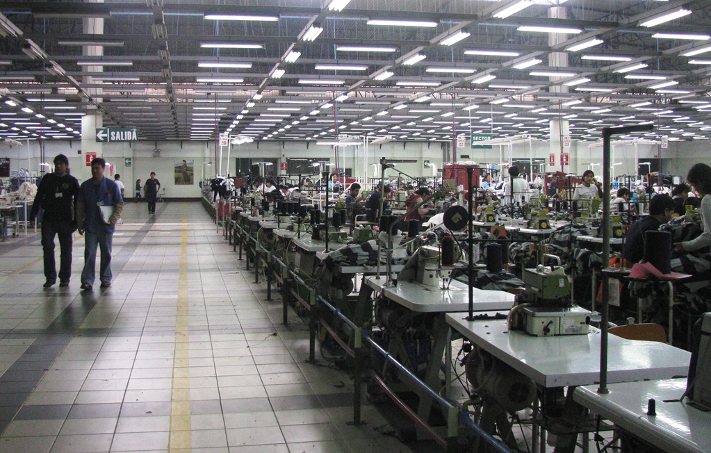 Exportaciones industriales cayeron -34.4% en primer semestre del año