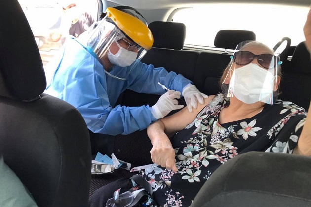 vacunación favorece descenso de casos graves y muertes por covid-19