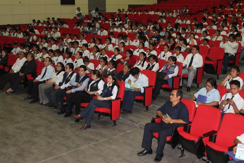 Fiscalizadores escolares se capacitan para prevenir casos de bullying en sus colegios