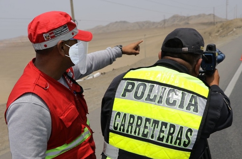 Sutran realiza operativos de control de velocidades con cinemómetros para prevenir accidentes en vías nacionales