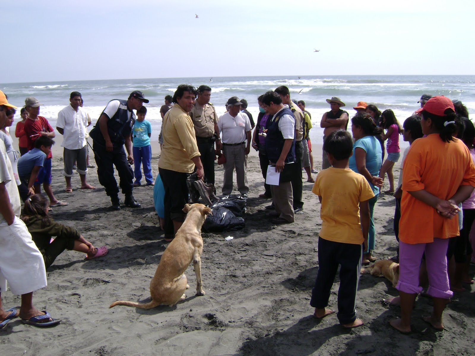 Estudiante muere ahogada en playa de Pimentel