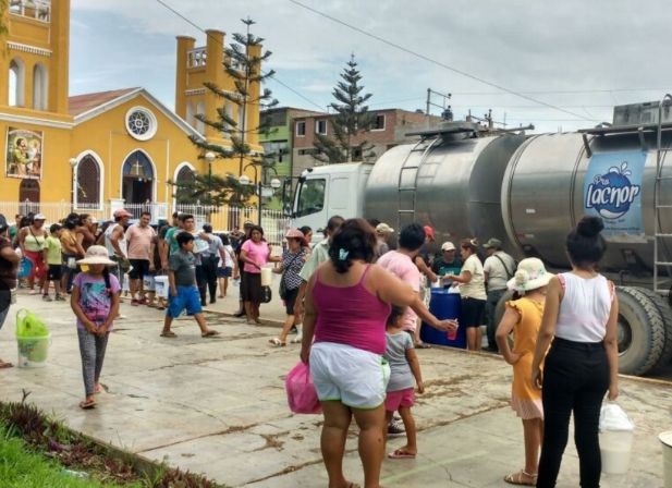 Ganaderos de Lambayeque donan leche fresca diariamente a damnificados