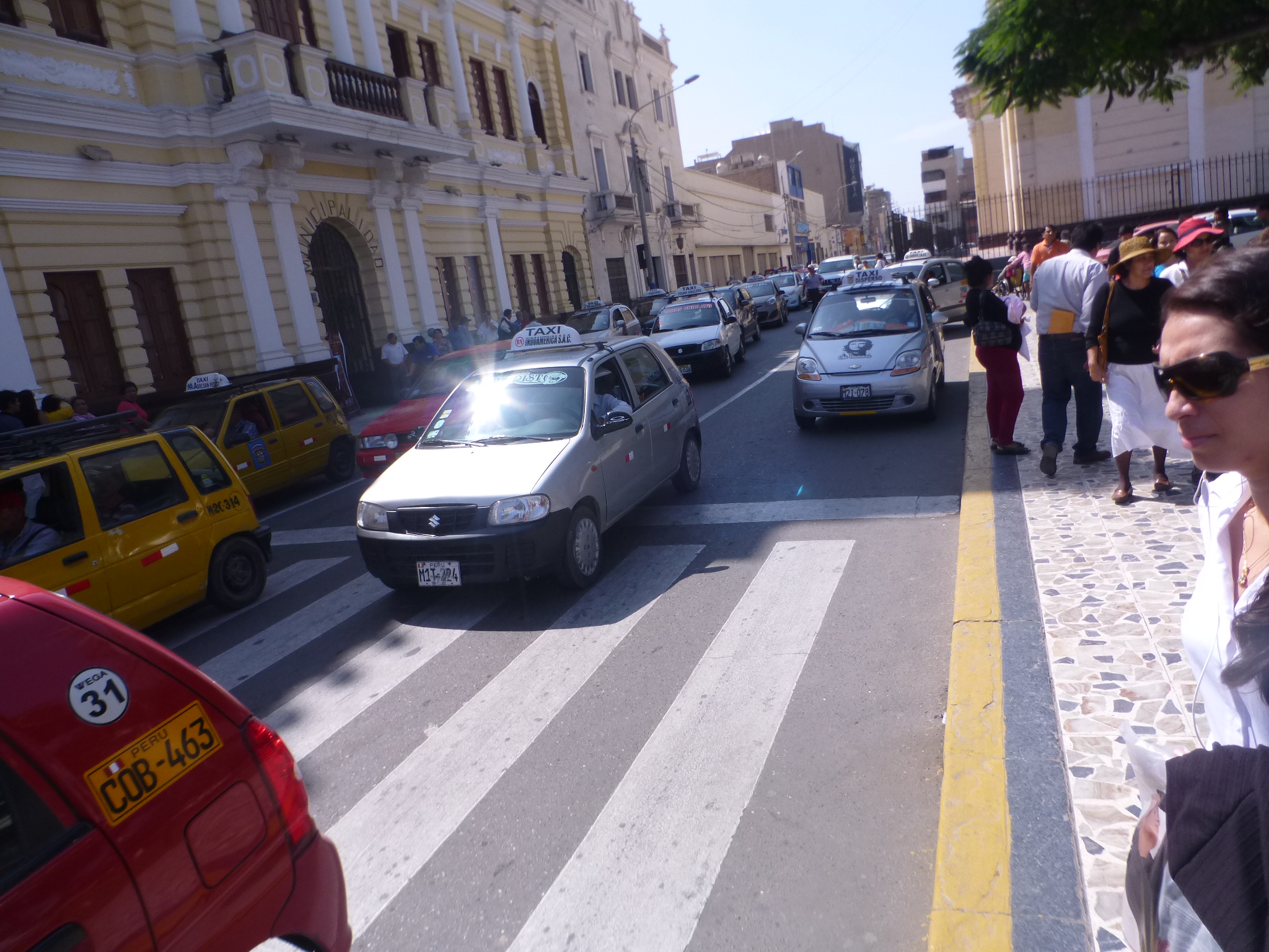 Instalan moderno programa de GPS en taxis formales de Chiclayo