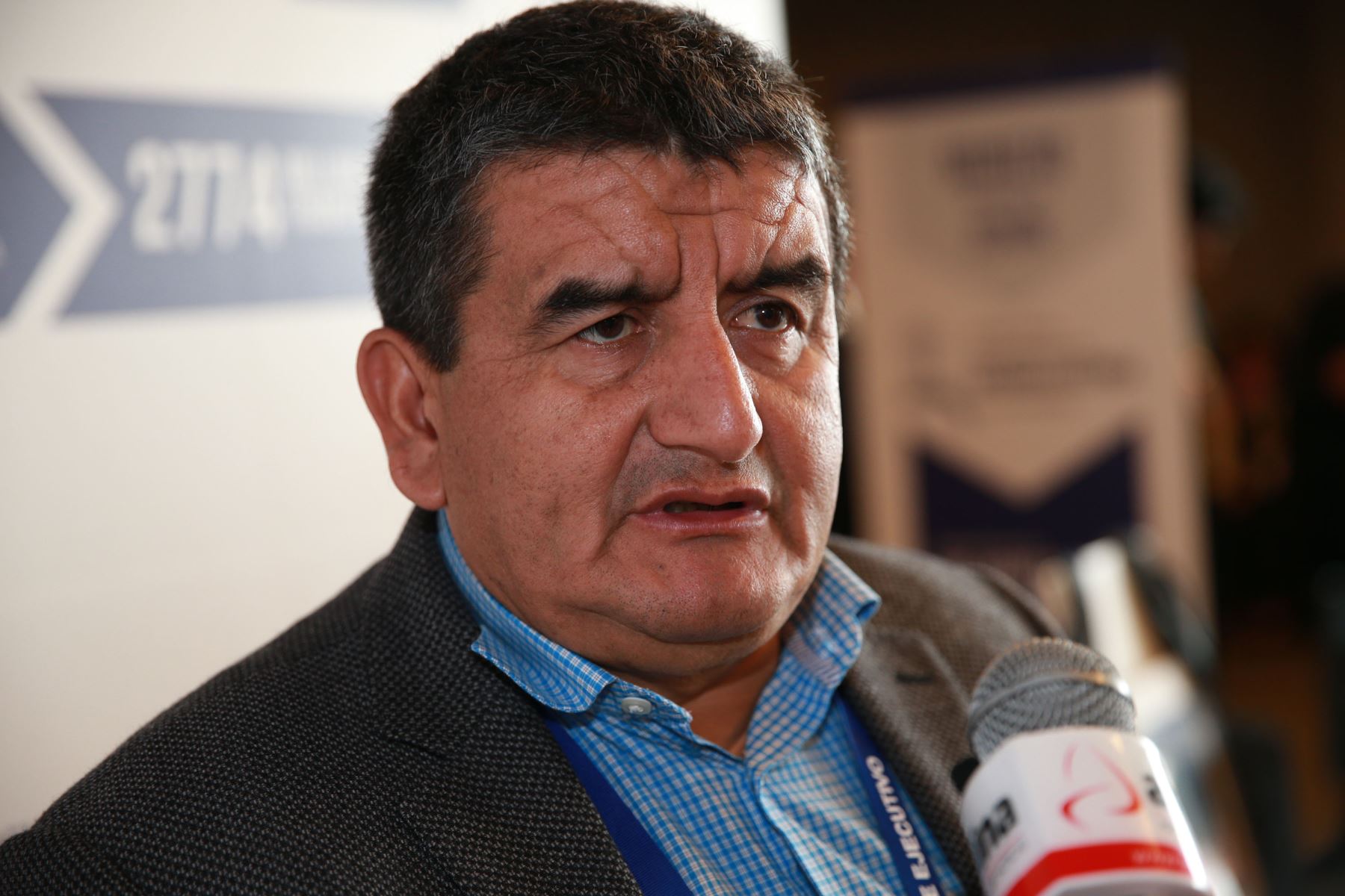 Ordenan detención de Humberto Acuña, gobernador regional de Lambayeque