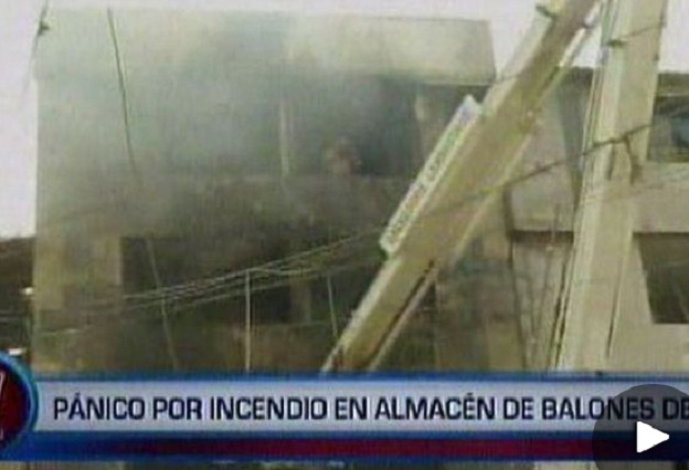 Voraz incendio en almacén de balones de gas deja tres personas muertas en Chiclayo