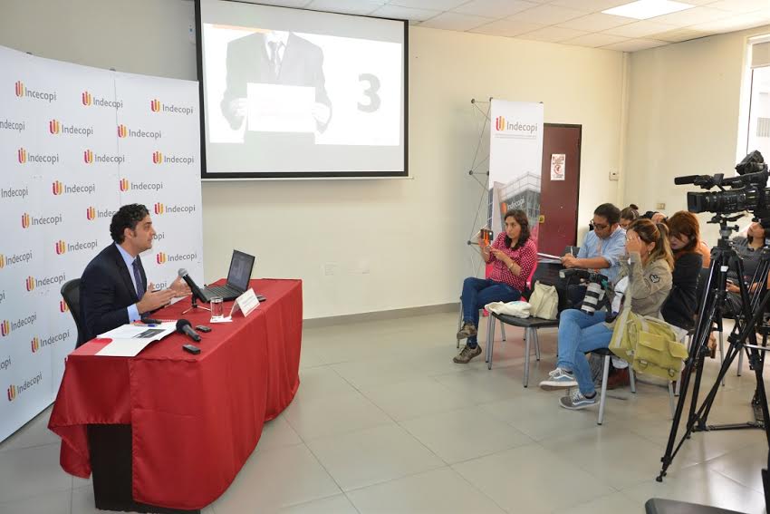 Mypes y emprendedores peruanos podrán demostrar sus buenas prácticas en el concurso “Primero, los clientes”