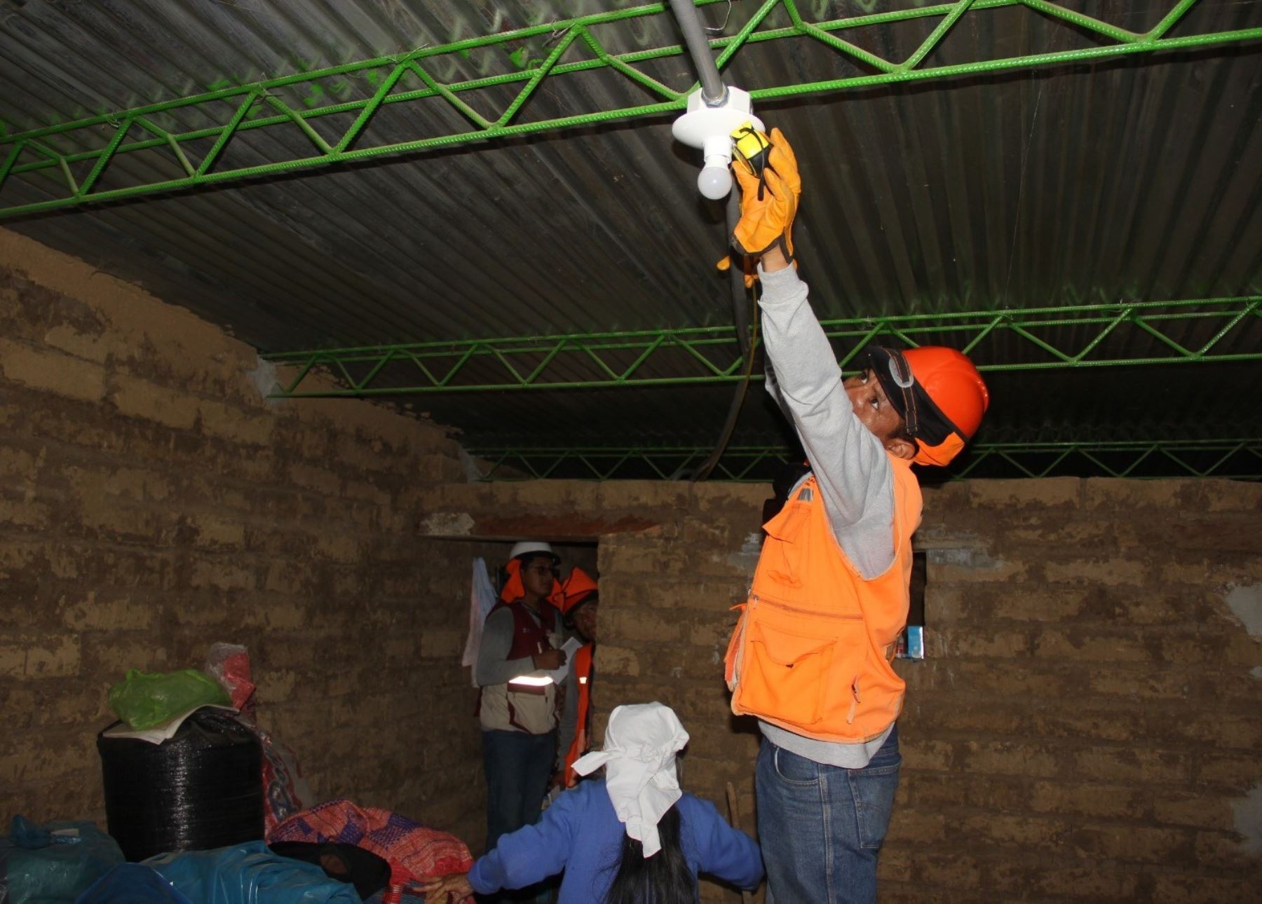 Destinan S/ 600,000 para llevar energía renovable a zonas rurales de Motupe