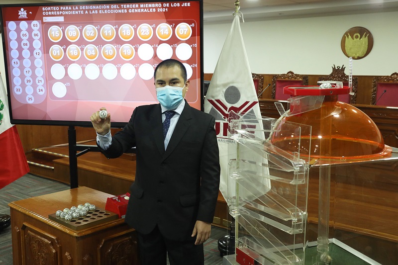 JNE designó en audiencia virtual a tercer miembro de 60 jurados especiales