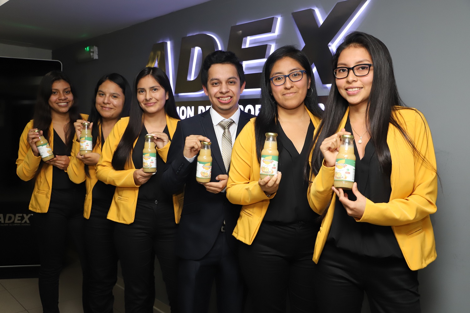 Jóvenes emprendedores quieren innovar oferta exportable peruana
